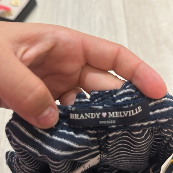 ‼️$10 Sale‼️ Brandy Melville blue and white stripe shorts - Picture 5 of 6